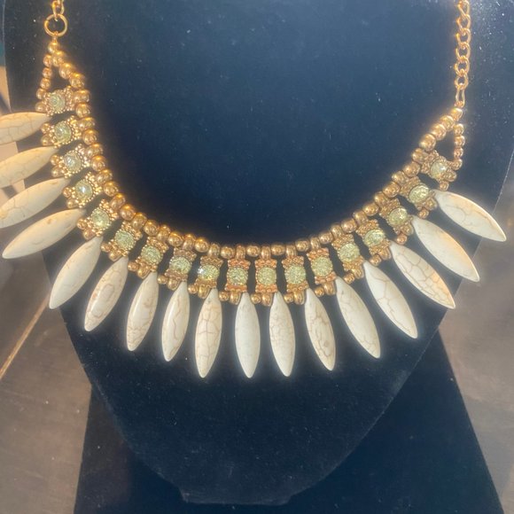 No elephants were harmed to  make this "ivory" and diamond" necklace - Picture 5 of 6